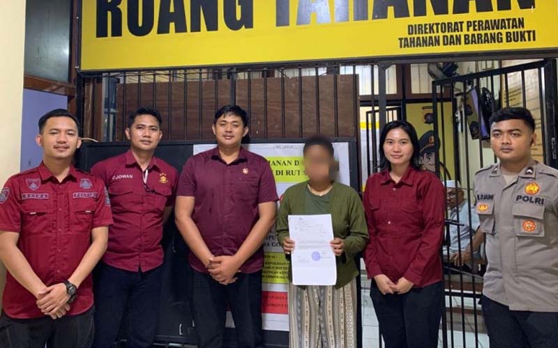 Terduga pelaku pencurian yang diamankan pihak kepolisian, Polda Gorontalo. (foto.istimewa)